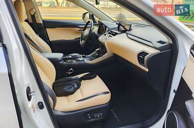 Внедорожник / Кроссовер Lexus NX 2016 в 