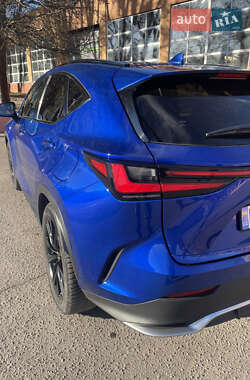 Внедорожник / Кроссовер Lexus NX 2022 в 