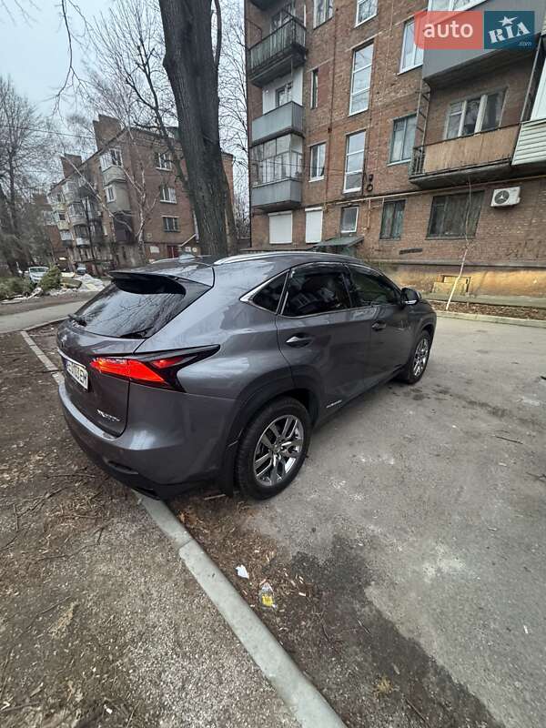 Внедорожник / Кроссовер Lexus NX 2015 в Днепре