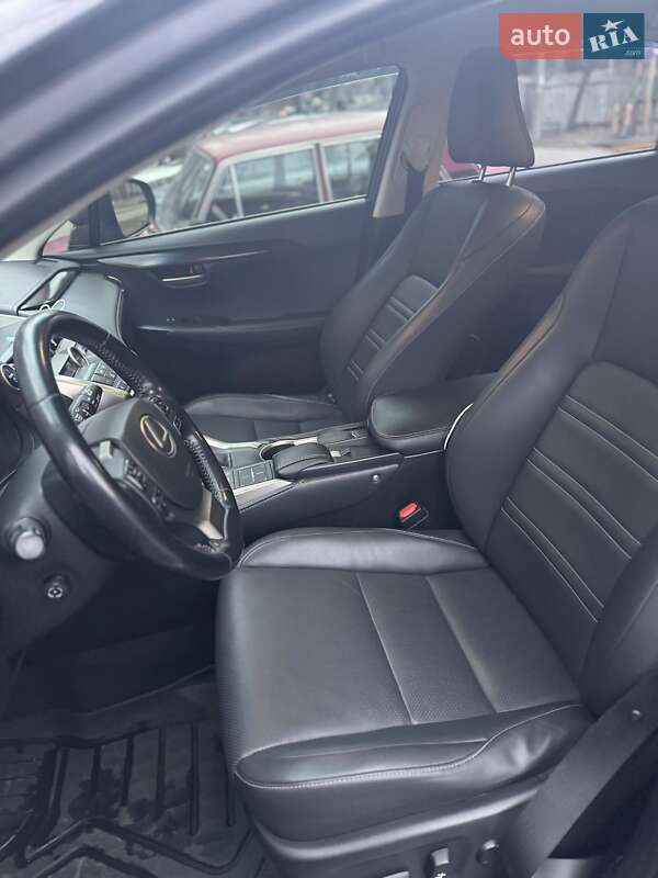 Внедорожник / Кроссовер Lexus NX 2015 в Днепре
