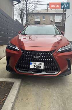 Lexus NX 2023