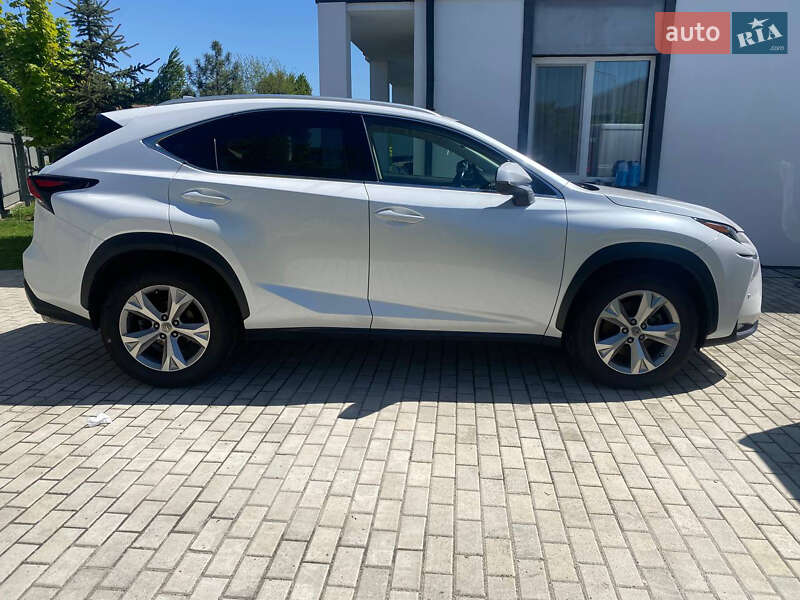 Внедорожник / Кроссовер Lexus NX 2017 в Киеве