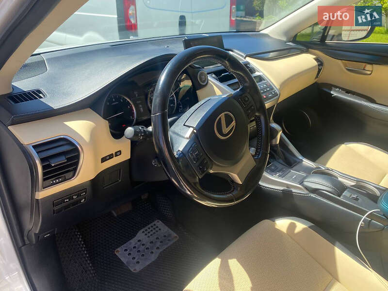 Внедорожник / Кроссовер Lexus NX 2017 в Киеве