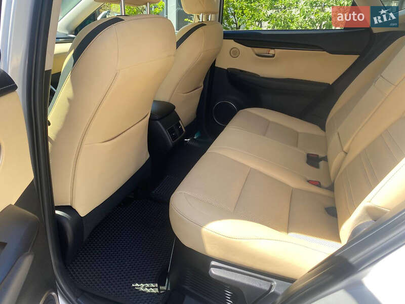 Внедорожник / Кроссовер Lexus NX 2017 в Киеве