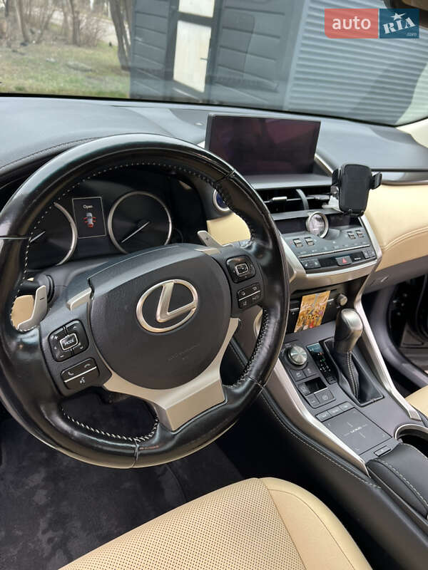Внедорожник / Кроссовер Lexus NX 2018 в Львове