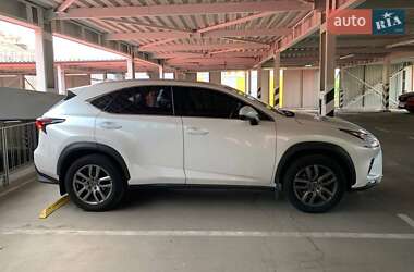 Lexus NX 2019