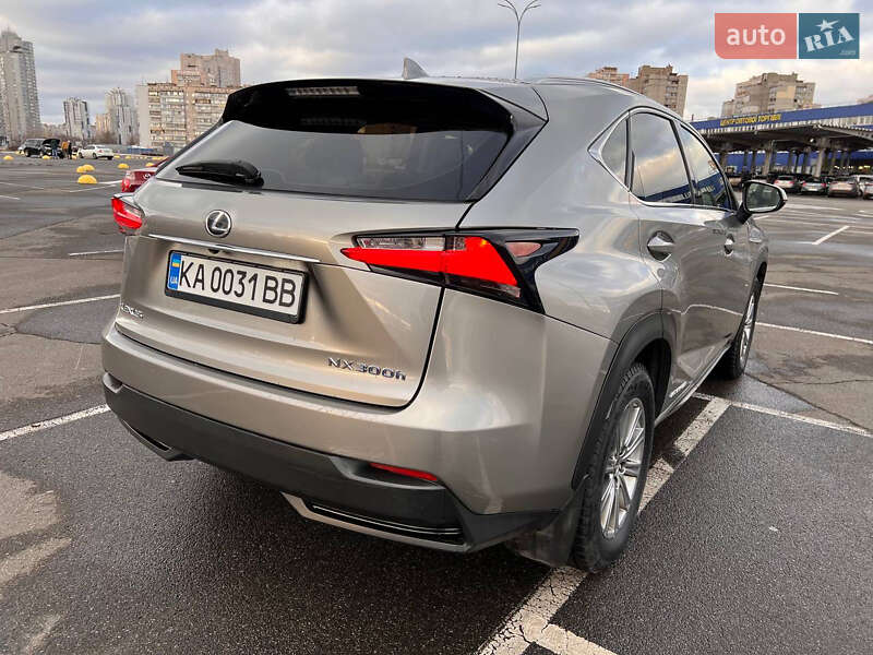 Позашляховик / Кросовер Lexus NX 2015 в Києві