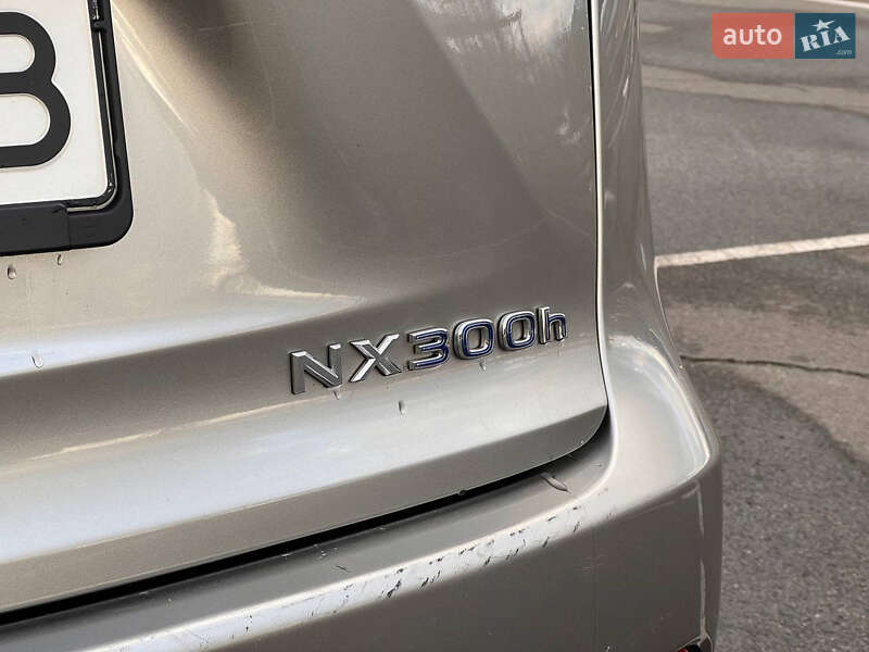 Позашляховик / Кросовер Lexus NX 2015 в Києві