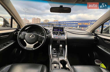 Внедорожник / Кроссовер Lexus NX 2015 в 