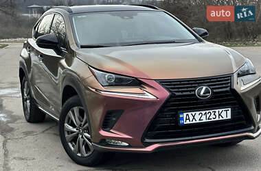 Lexus NX 2021