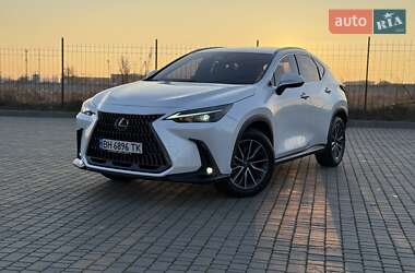 Внедорожник / Кроссовер Lexus NX 2022 в 