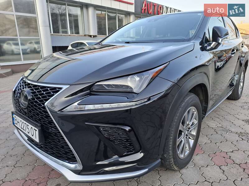 Внедорожник / Кроссовер Lexus NX 2020 в 