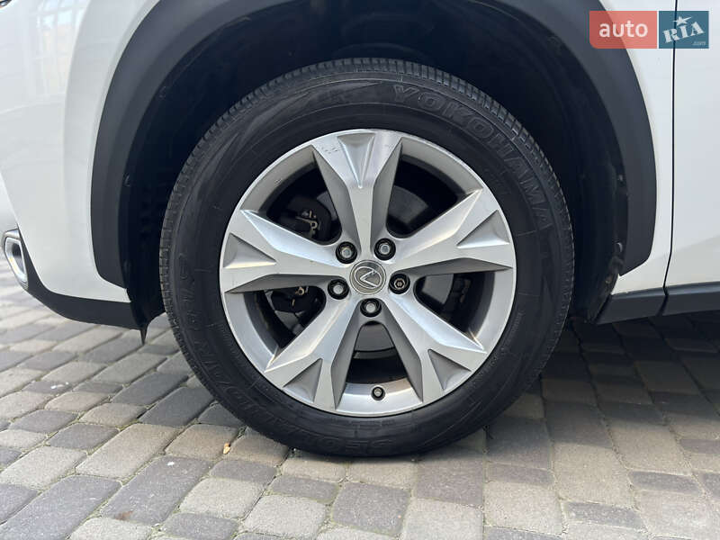 Внедорожник / Кроссовер Lexus NX 2017 в Полтаве