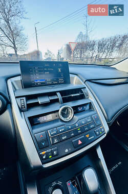 Внедорожник / Кроссовер Lexus NX 2015 в 