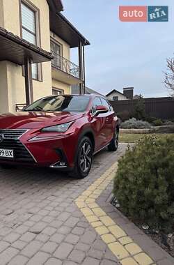 Внедорожник / Кроссовер Lexus NX 2018 в 