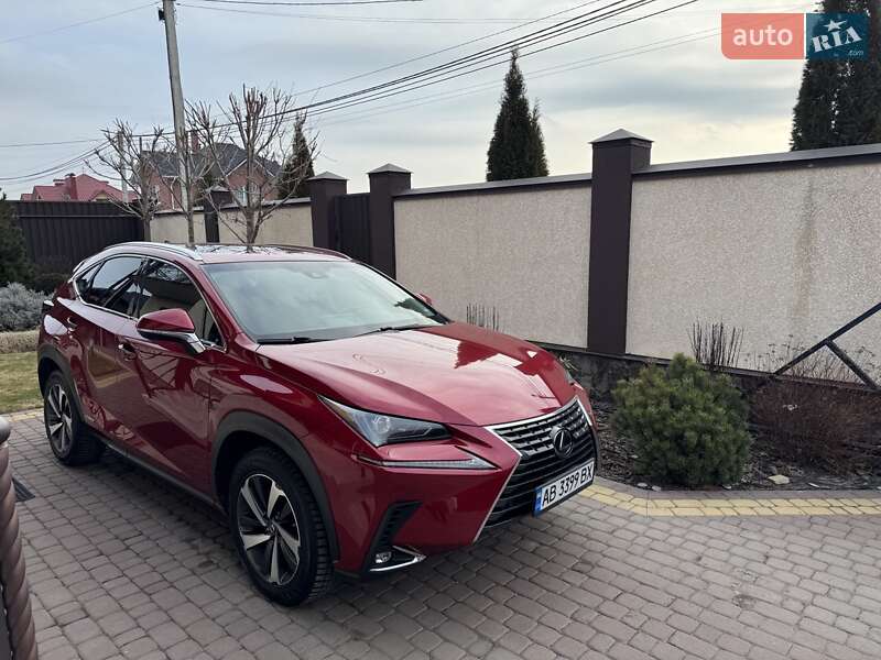 Внедорожник / Кроссовер Lexus NX 2018 в Виннице