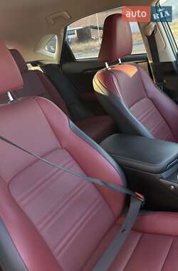 Внедорожник / Кроссовер Lexus NX 2020 в 