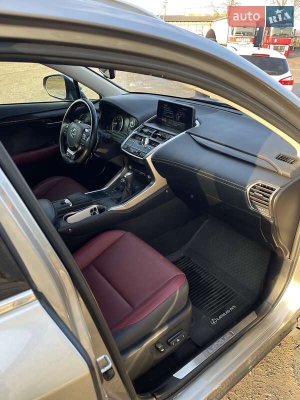 Позашляховик / Кросовер Lexus NX 2020 в Львові