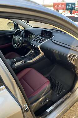 Внедорожник / Кроссовер Lexus NX 2020 в 