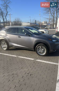 Внедорожник / Кроссовер Lexus NX 2015 в 