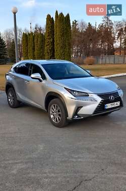 Позашляховик / Кросовер Lexus NX 2017 в Києві