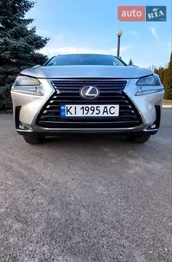 Позашляховик / Кросовер Lexus NX 2017 в Києві