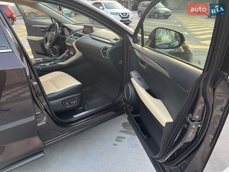 Внедорожник / Кроссовер Lexus NX 2015 в Киеве