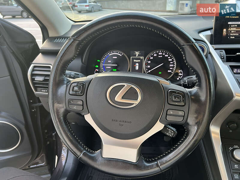 Внедорожник / Кроссовер Lexus NX 2015 в Киеве