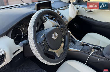 Внедорожник / Кроссовер Lexus NX 2020 в 