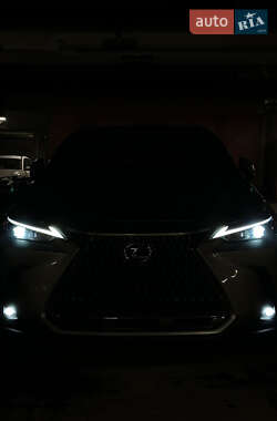 Внедорожник / Кроссовер Lexus NX 2022 в 