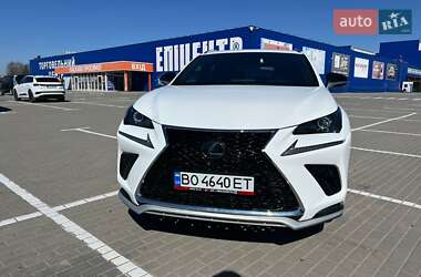 Внедорожник / Кроссовер Lexus NX 2018 в 