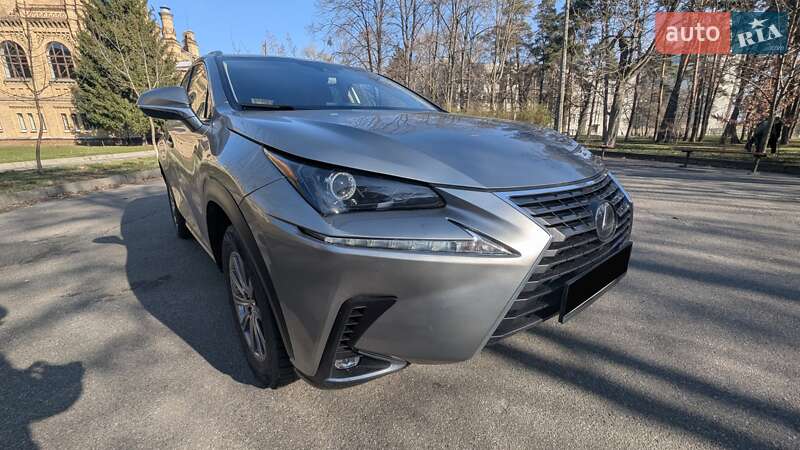 Lexus NX 2019