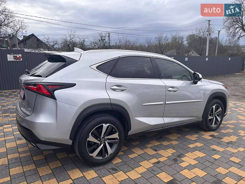 Внедорожник / Кроссовер Lexus NX 2018 в Львове