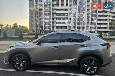 Позашляховик / Кросовер Lexus NX 2020 в 