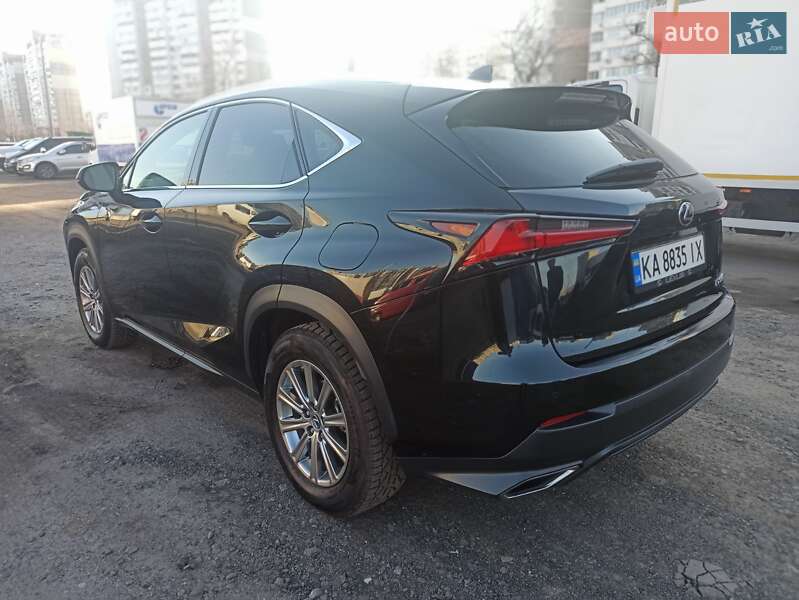 Позашляховик / Кросовер Lexus NX 2019 в Києві