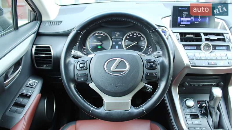 Внедорожник / Кроссовер Lexus NX 2017 в Киеве