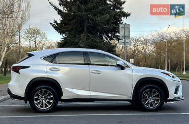 Внедорожник / Кроссовер Lexus NX 2015 в 