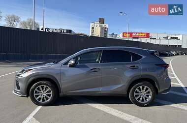 Позашляховик / Кросовер Lexus NX 2017 в 