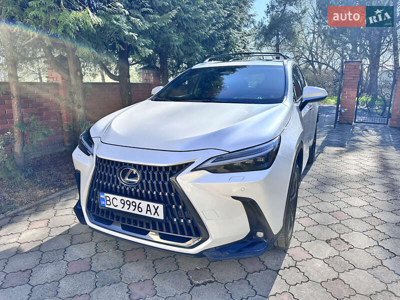 Внедорожник / Кроссовер Lexus NX 2023 в Дрогобыче