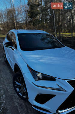 Внедорожник / Кроссовер Lexus NX 2018 в 