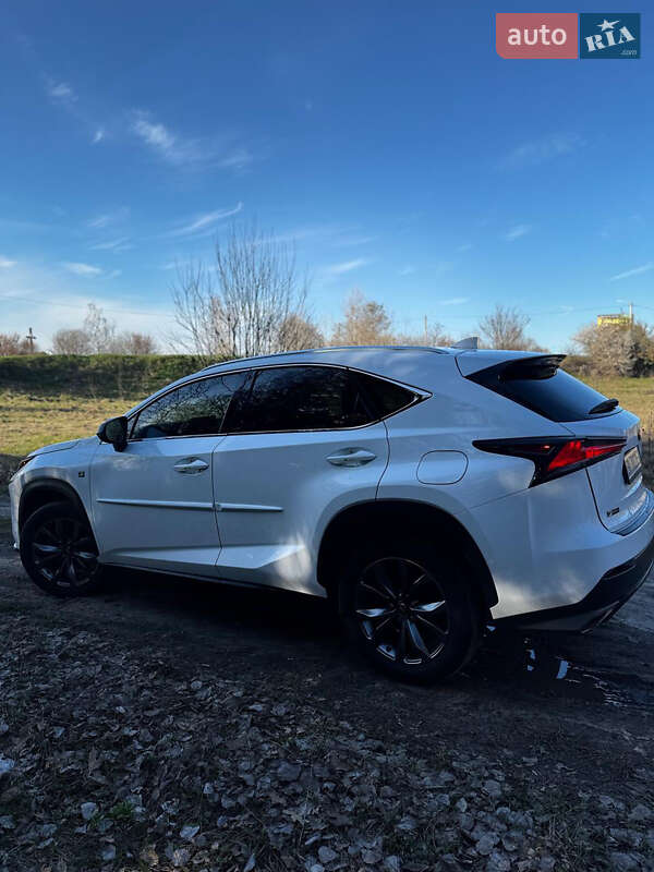 Внедорожник / Кроссовер Lexus NX 2018 в Фастове