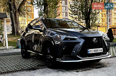 Позашляховик / Кросовер Lexus NX 2023 в 