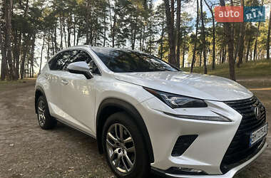 Внедорожник / Кроссовер Lexus NX 2017 в 