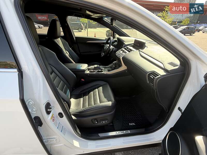 Позашляховик / Кросовер Lexus NX 2018 в Києві