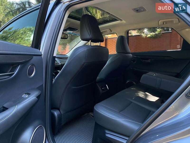 Внедорожник / Кроссовер Lexus NX 2019 в Львове