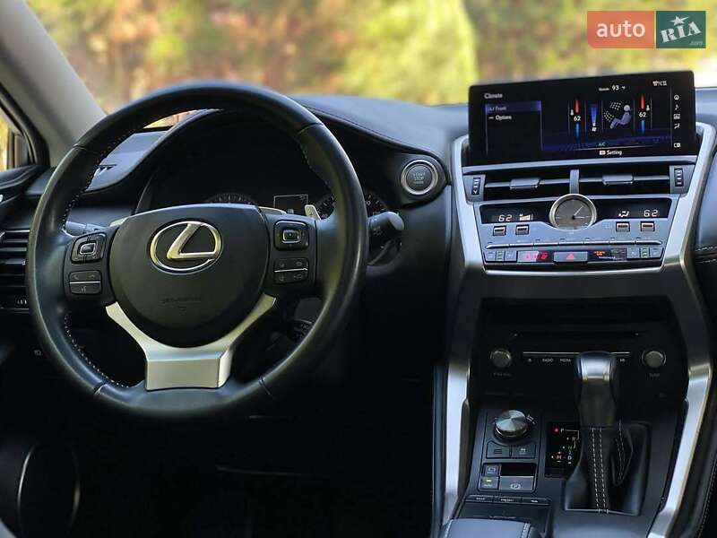 Внедорожник / Кроссовер Lexus NX 2019 в Львове