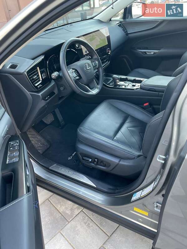 Позашляховик / Кросовер Lexus NX 2022 в Києві