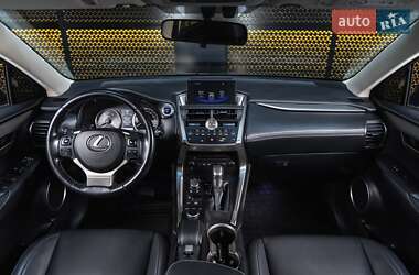 Позашляховик / Кросовер Lexus NX 2016 в 