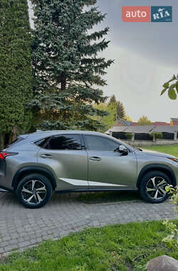 Внедорожник / Кроссовер Lexus NX 2019 в 