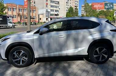 Внедорожник / Кроссовер Lexus NX 2018 в 